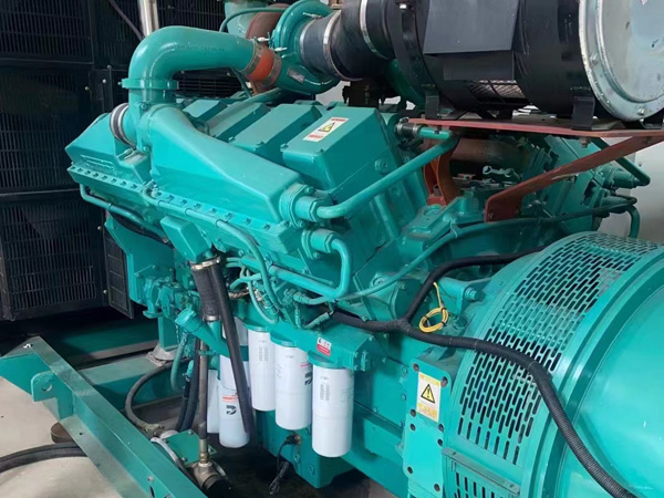 海城更换100kW柴油发电机组机油时，需要注意哪些事项？